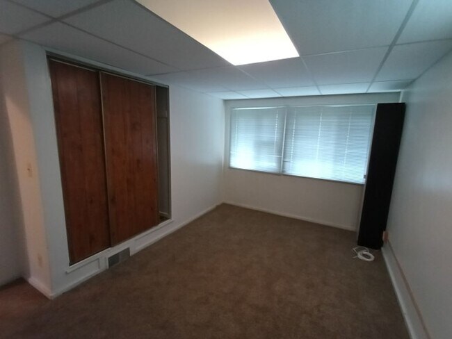 Building Photo - 31437 Alcona Ct