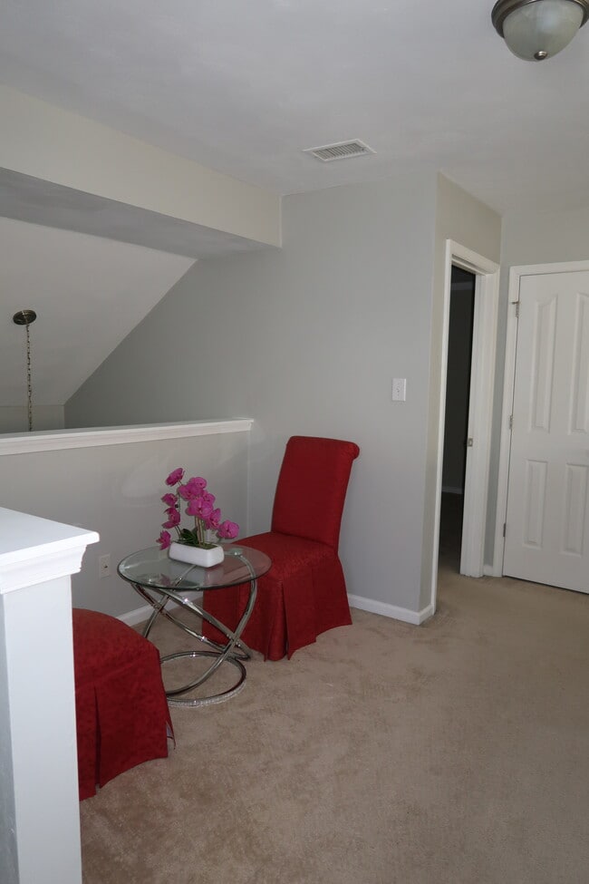 Building Photo - 5816 Reon Ct