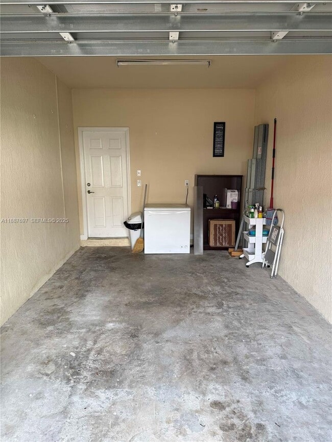 Building Photo - 17161 SW 96th St