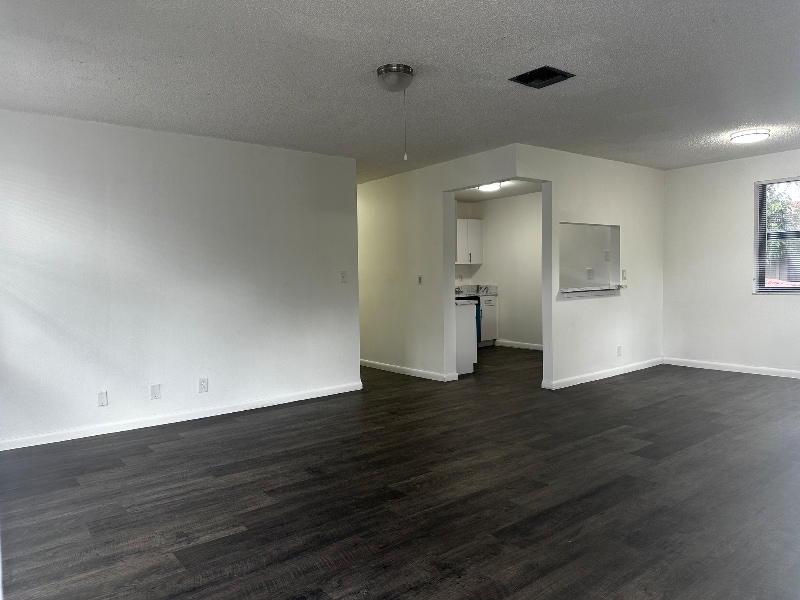 Building Photo - 10871 NW 45th St