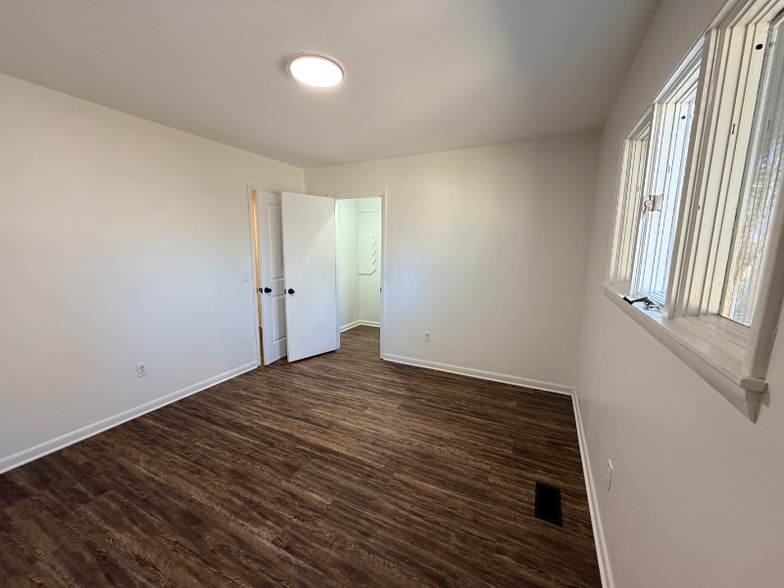 Building Photo - 5021 Jessup St