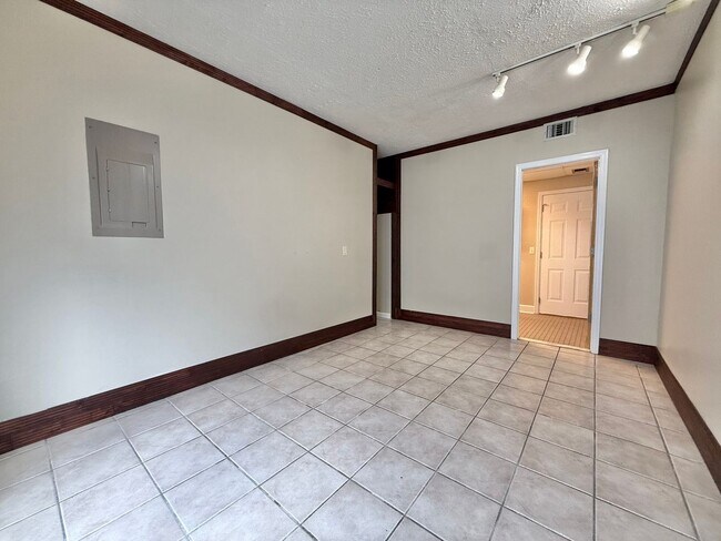 Building Photo - 279 Rice Gate Dr