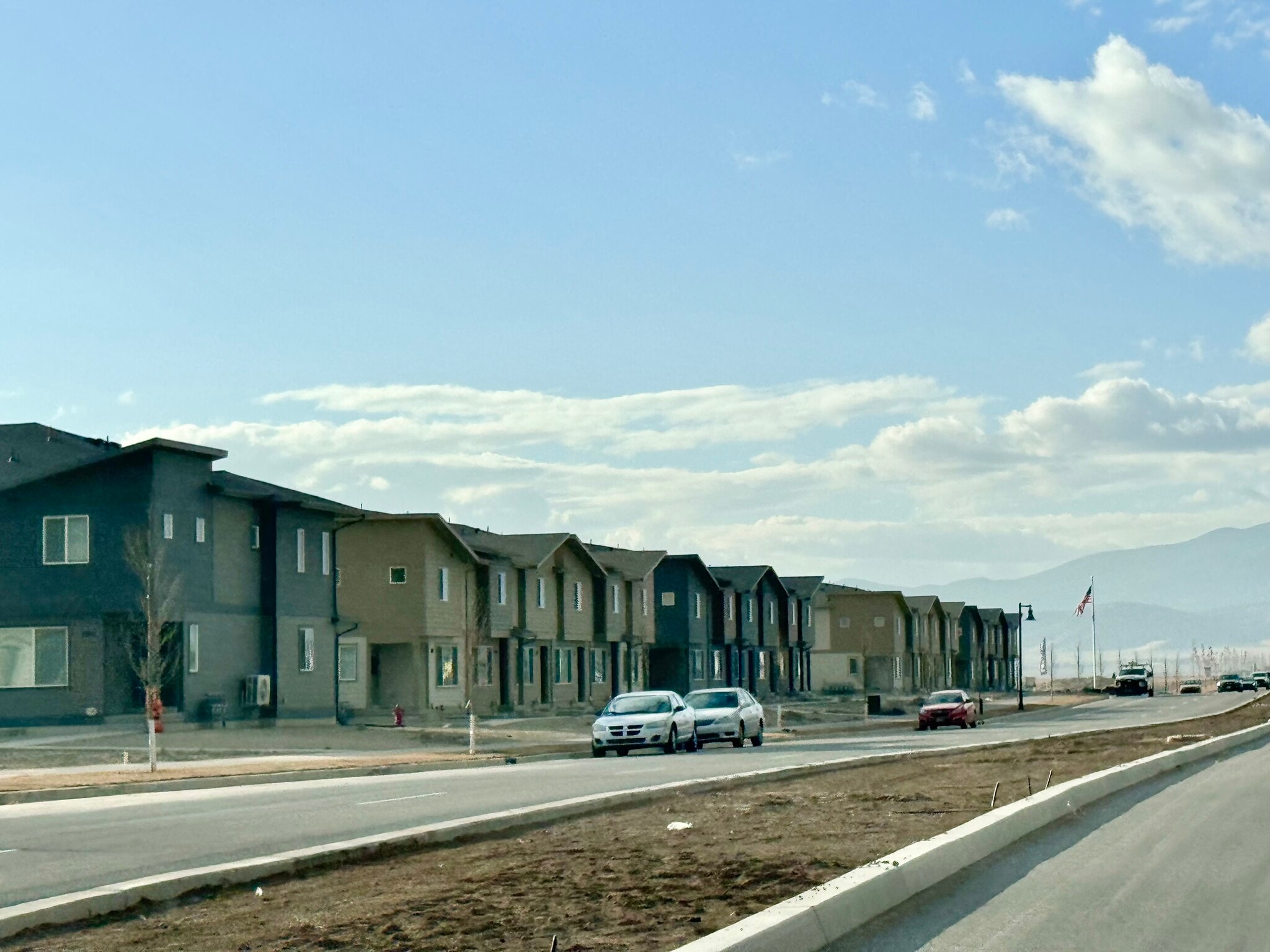 Building Photo - 2071 Sand Holw Dr