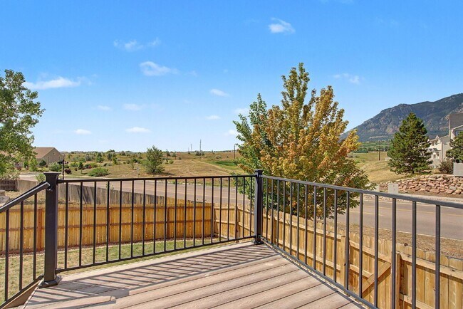 Building Photo - 1005 Scarlet Oak Dr