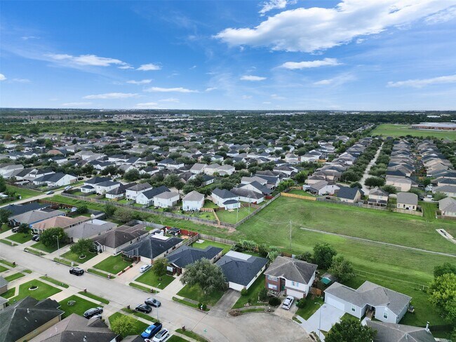 Building Photo - 10814 Bradford Way Dr