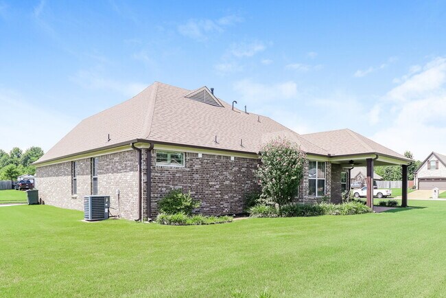 Building Photo - 155 Acadis Cir
