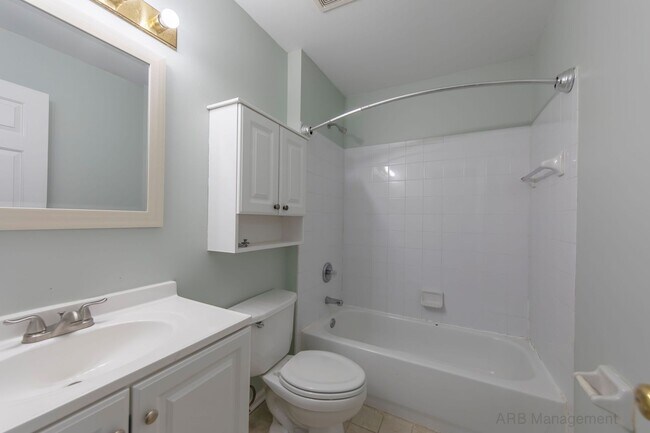 Building Photo - Beautiful 4-Bedroom Home in Desirable East Cobb – Prime Marietta Location!