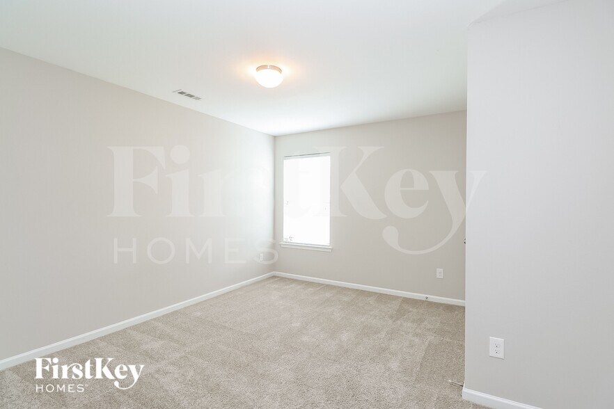 Building Photo - 2637 Cider Ridge Rd