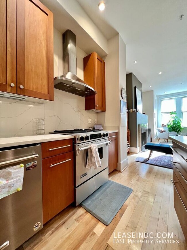 Building Photo - 1433 R St NW