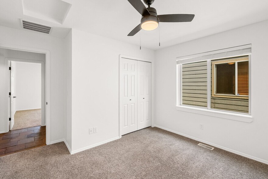 Building Photo - 1397 N River Rock Dr