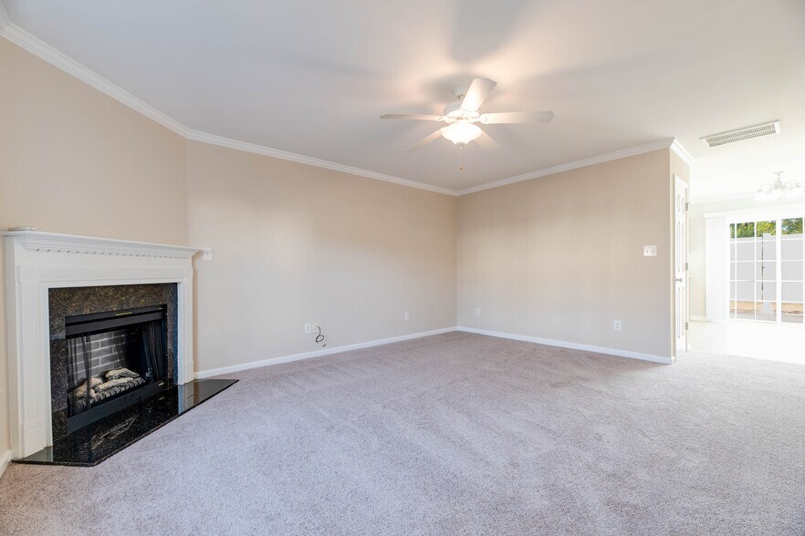 Building Photo - 1508 Manning Forest Dr