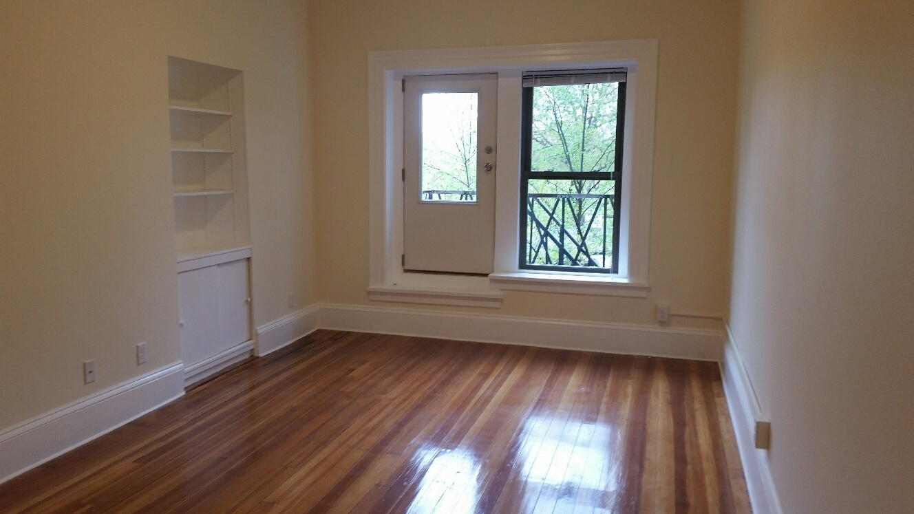 Building Photo - 1476 Beacon St