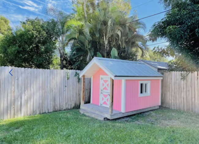 Building Photo - 2628 Grand Cayman St