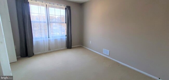 Building Photo - 18 Feiler Ct