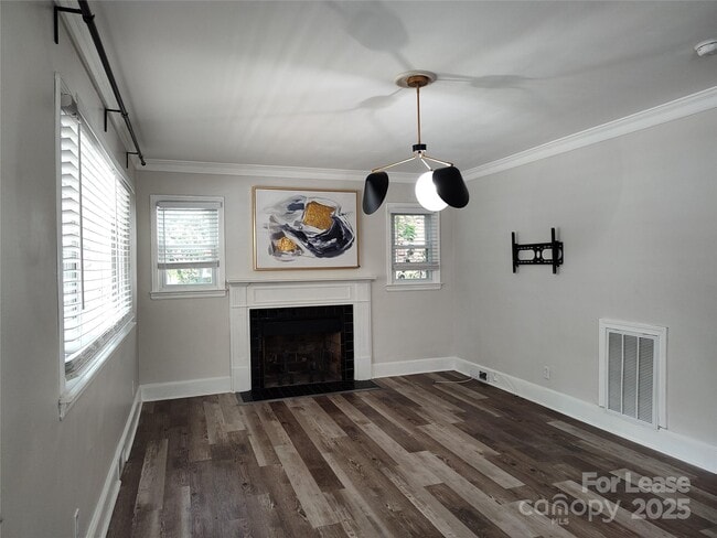 Building Photo - 1225 Condon St