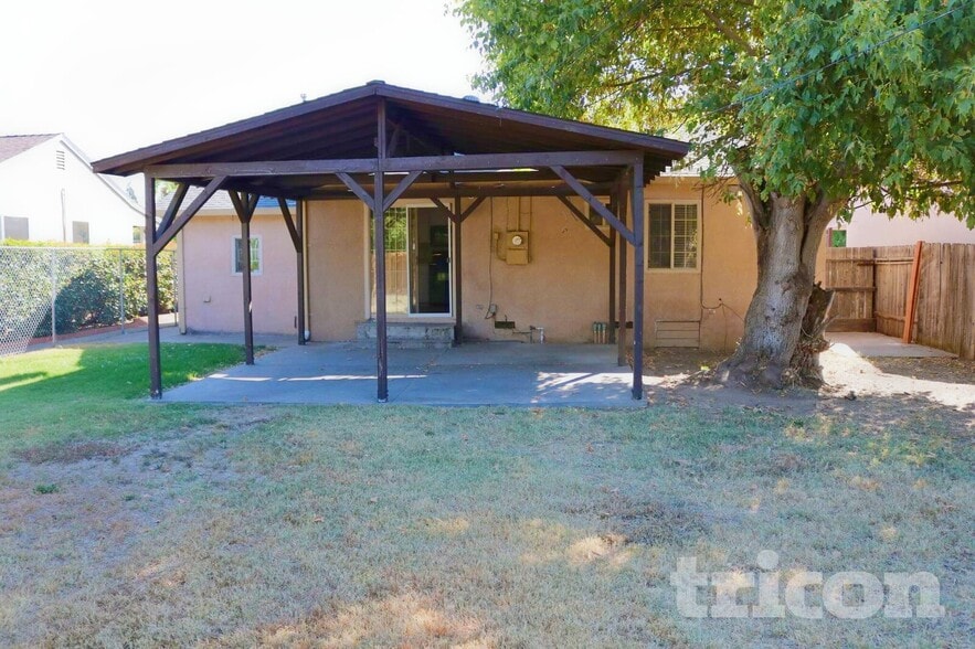 Building Photo - 5812 Laurine Way