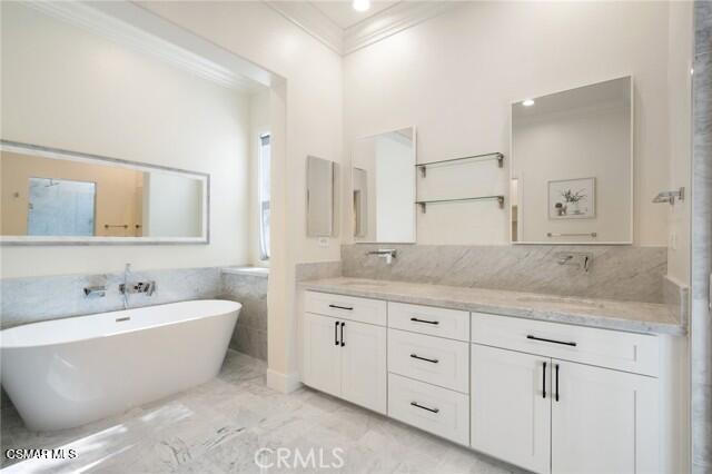 Building Photo - 4168 Prado De La Puma