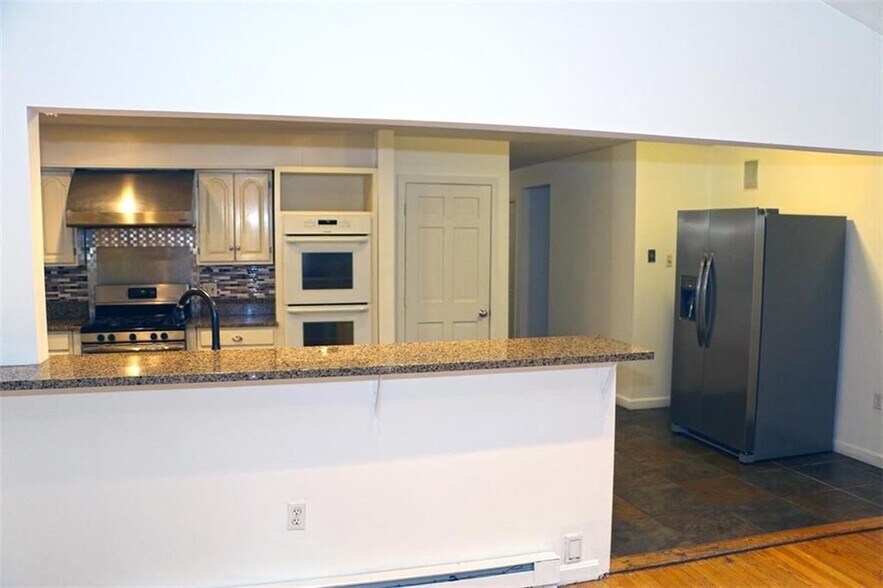 Building Photo - 52 Charcalee Dr