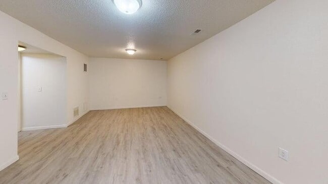 Building Photo - 329 W Indiana Ave