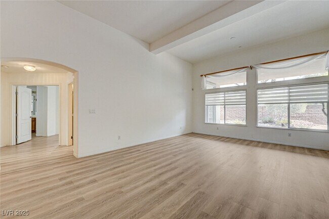 Building Photo - 8031 Pavarotti Ave
