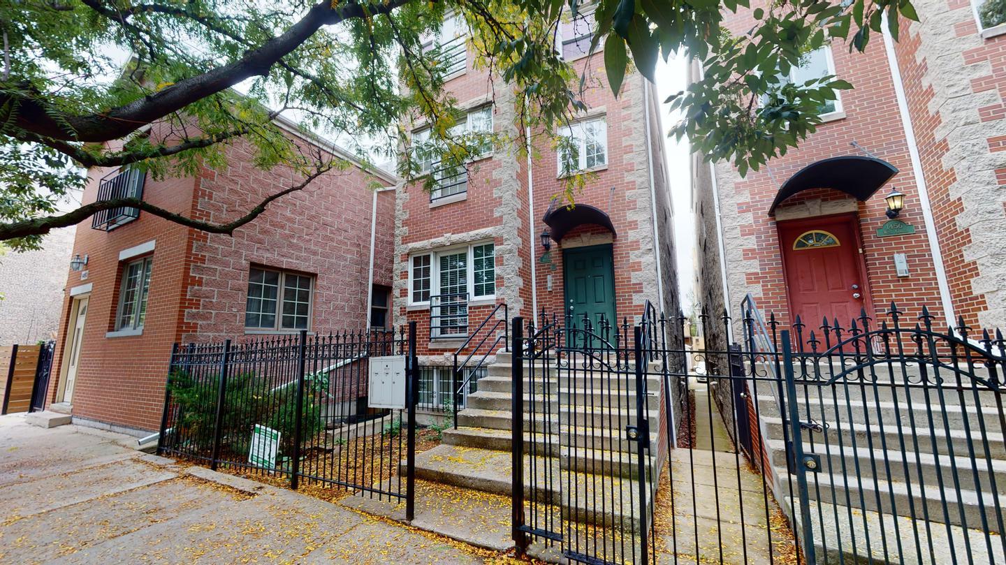 Building Photo - 1458 W Cortez St