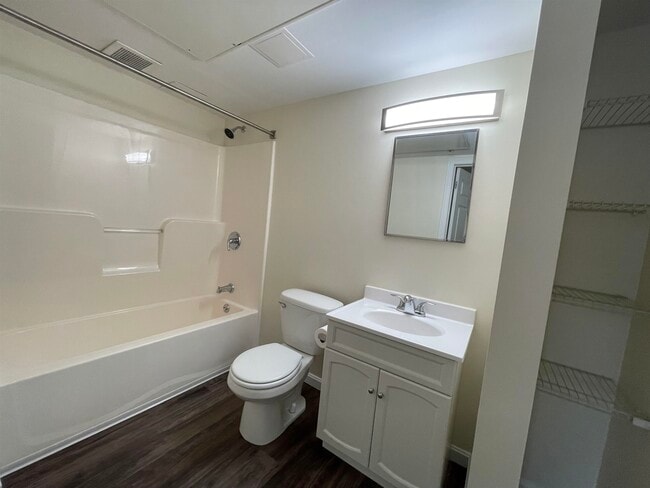 Building Photo - 20 Sentinel Court