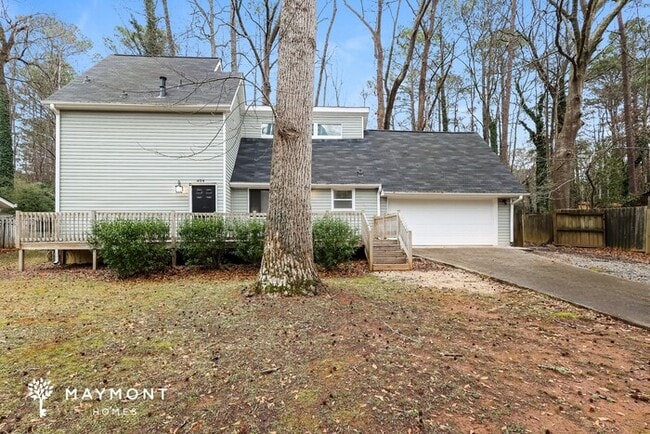 Building Photo - 404 Journeys End