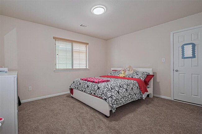 Building Photo - 20718 Bandrock Terrace