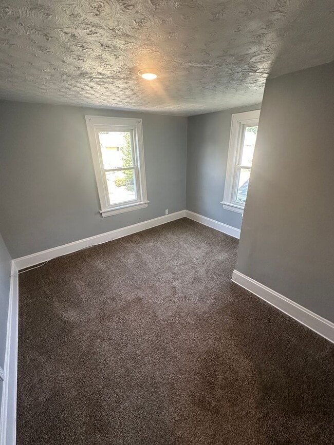 Building Photo - 2337 15th St SW