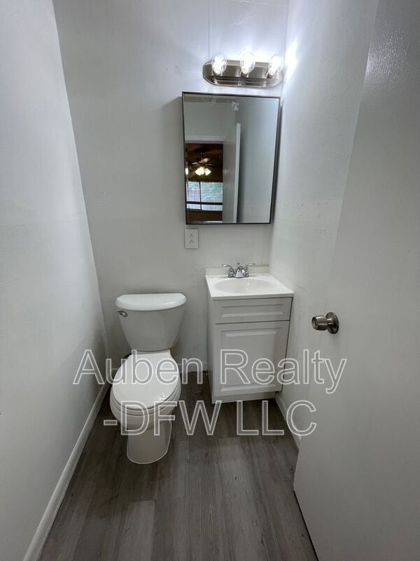 Building Photo - 1510 Blackwell Dr