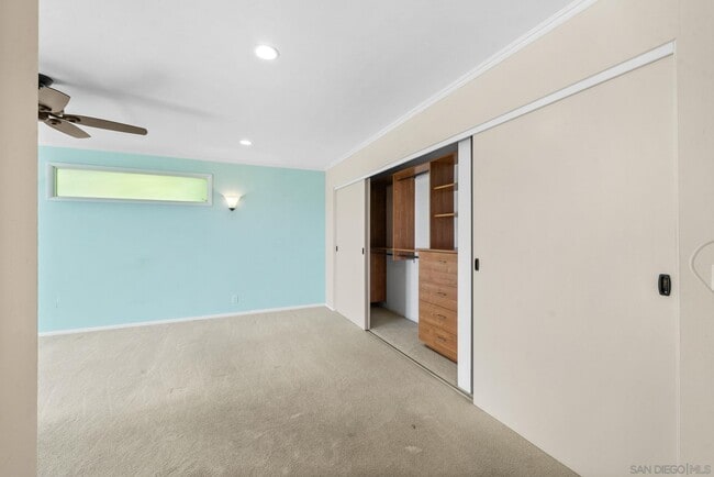 Building Photo - 7330 Brodiaea Way