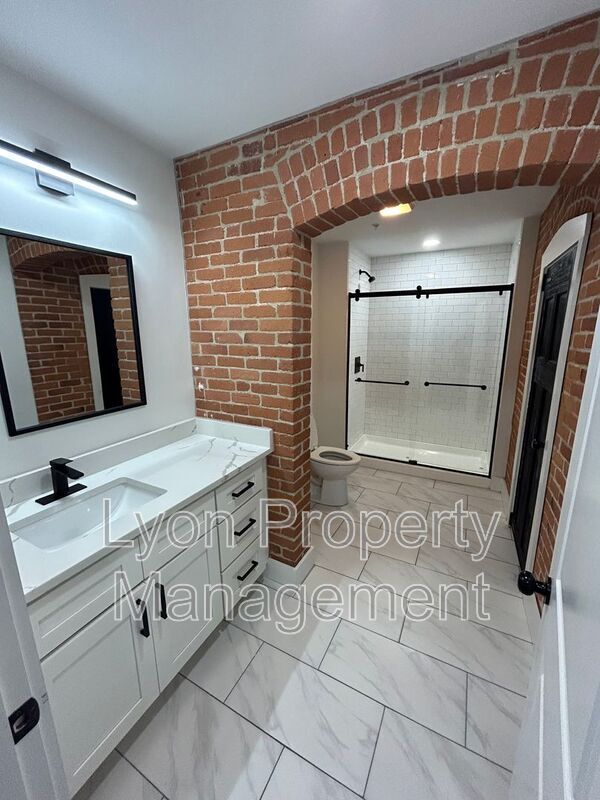 Building Photo - 50 Ashburton St