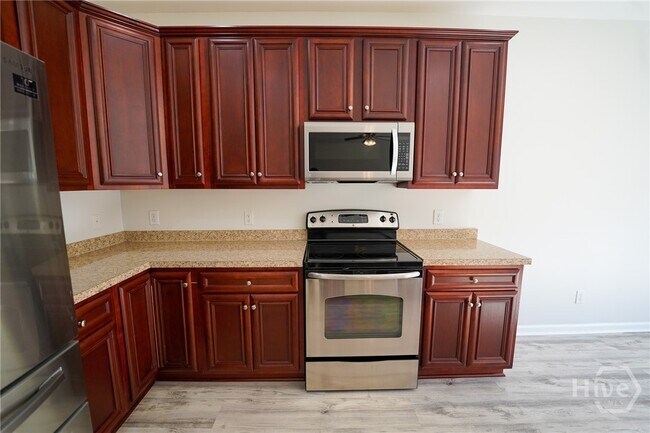 Building Photo - 109 Savannah Ln