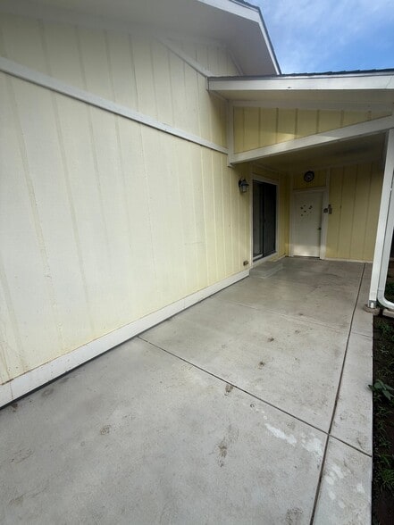 Building Photo - 2405 Farmstead St