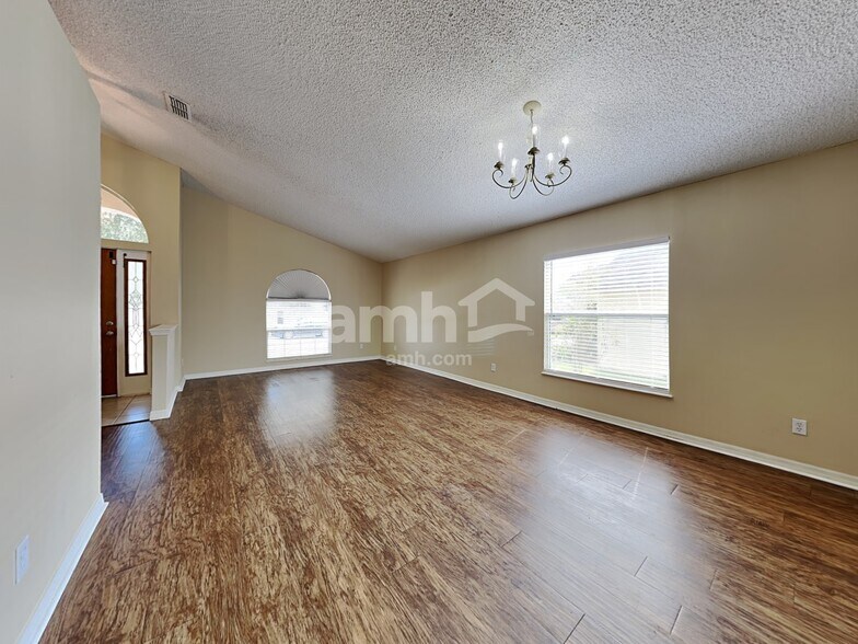 Building Photo - 4012 Waltham Forest Dr