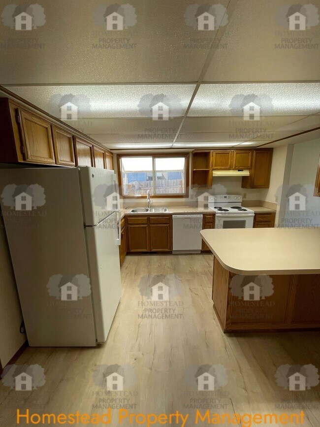 Building Photo - Celebrate the new year with 1/2 off one months rent!