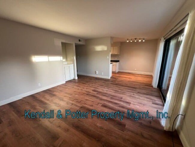 Building Photo - Great Spot in the Villas of Capitola 2BR