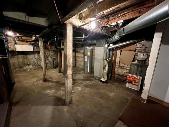 Building Photo - Charming Lower North Hill Home