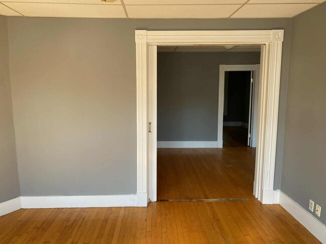 Building Photo - Rutland Apartments