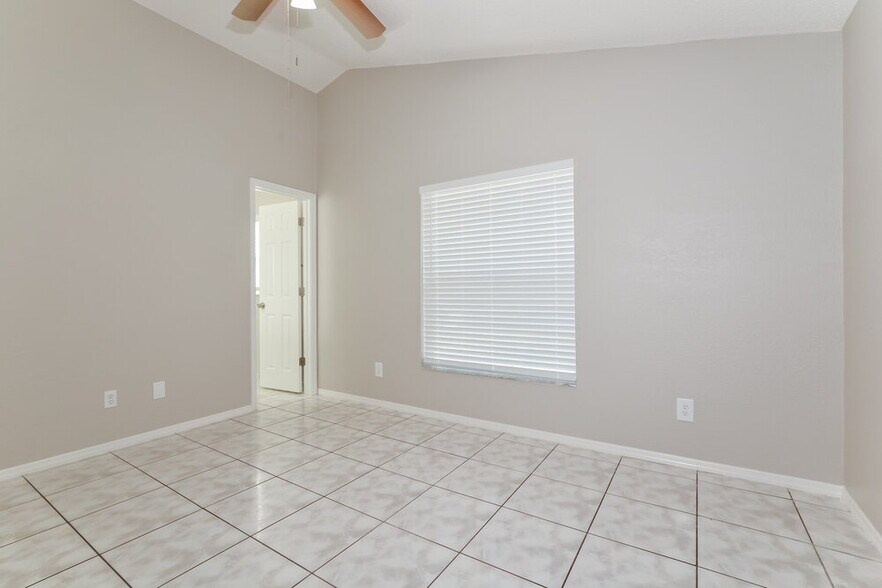 Building Photo - 9599 Lupine Ave