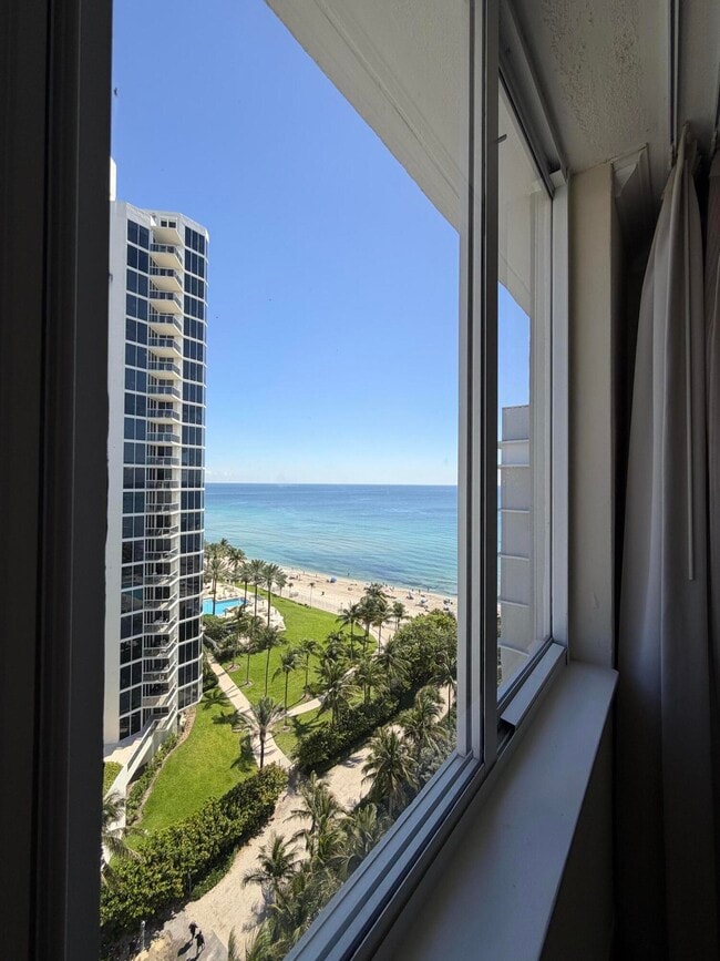 Building Photo - 19201 Collins Ave