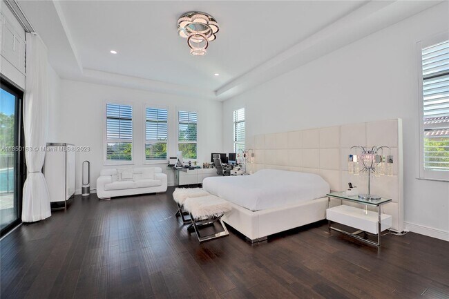 Building Photo - 17110 Reserve Ct