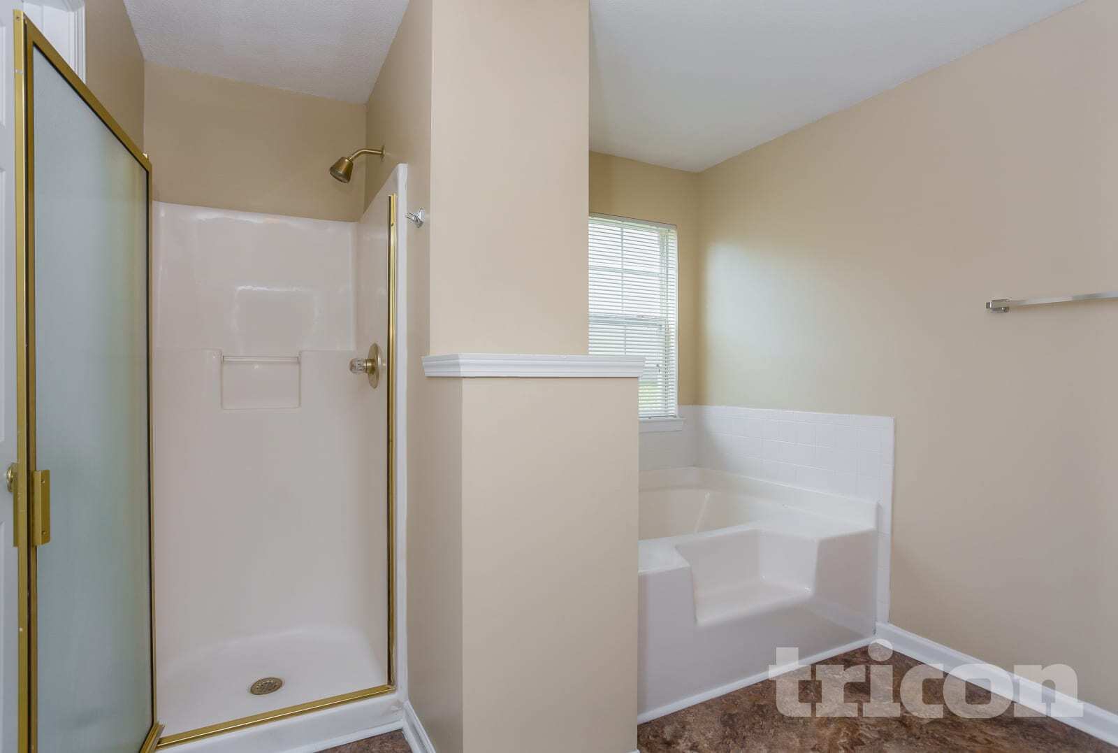 Building Photo - 1420 Spring Hill Run