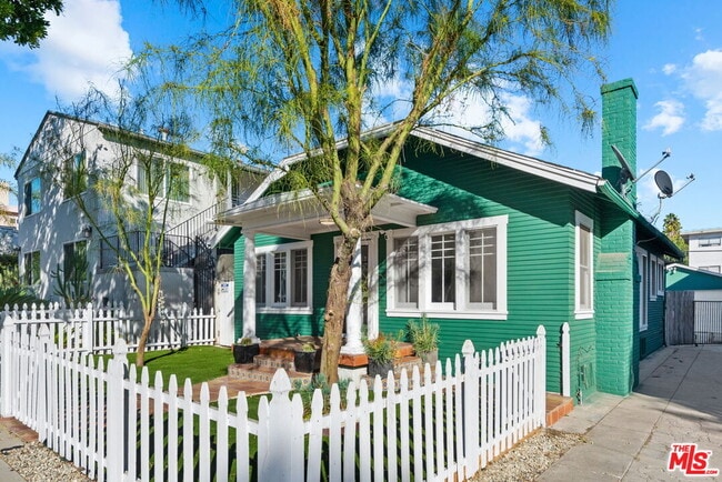 Building Photo - 1224 N Ogden Dr