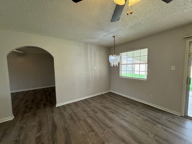 Building Photo - 3-Bedroom House for Rent in Killeen