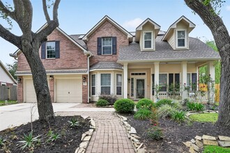 Building Photo - 2203 Lakewind Ln