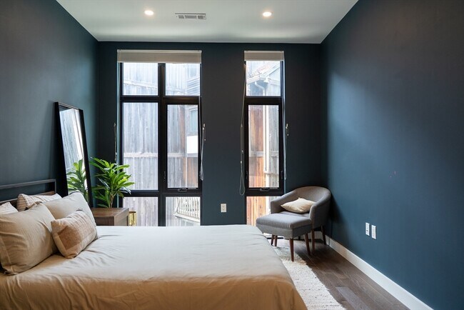 Building Photo - 2 Sinclair Rd