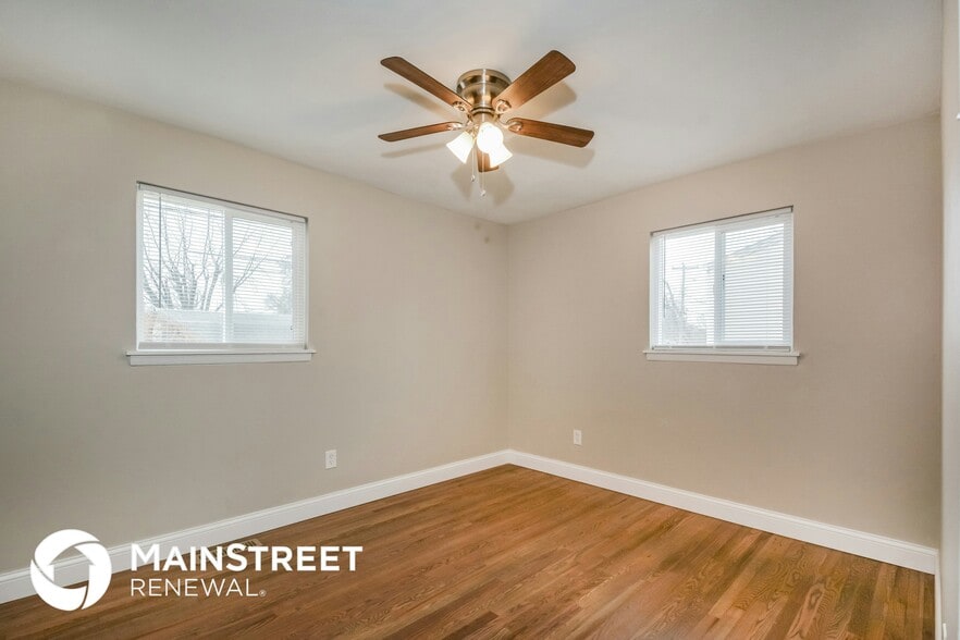 Building Photo - 8 Preakness Dr