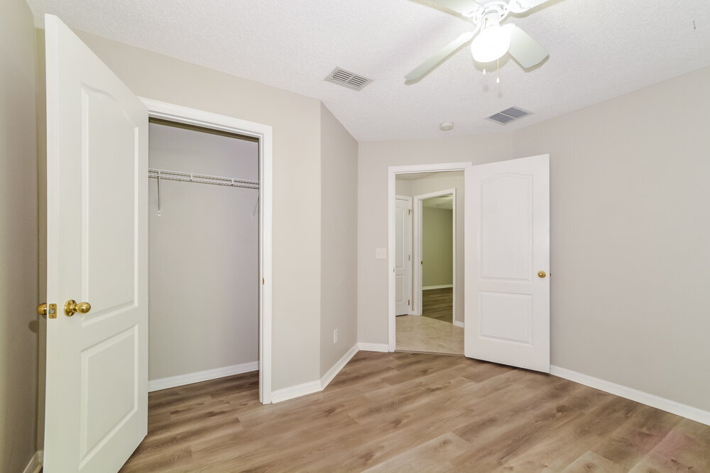 Building Photo - 1365 Dunbarton Ct