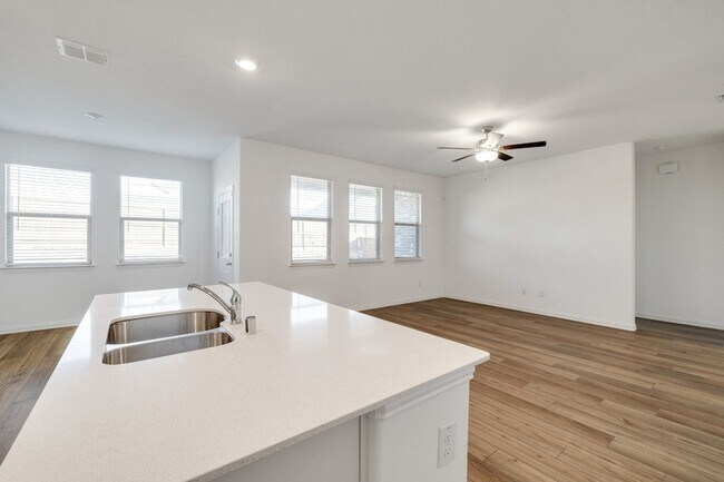 Building Photo - 1500 Van Gogh Dr